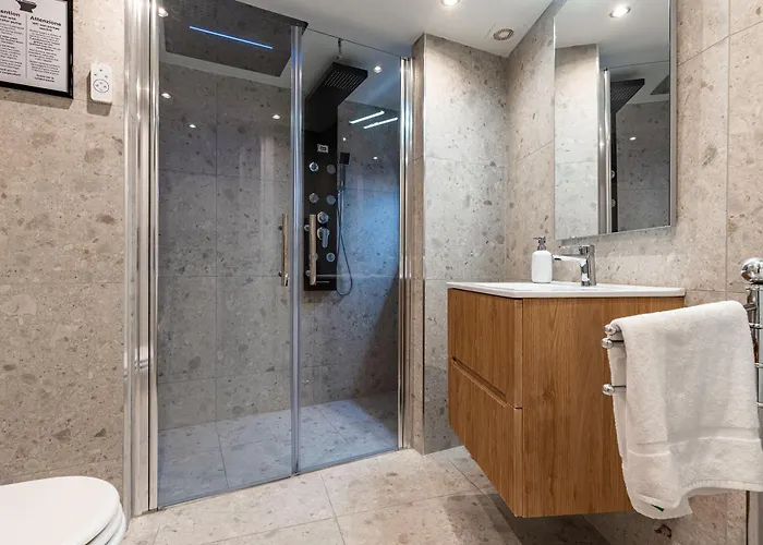 Wellness - Spa, Sauna & Gym Experience Apartment Mailand